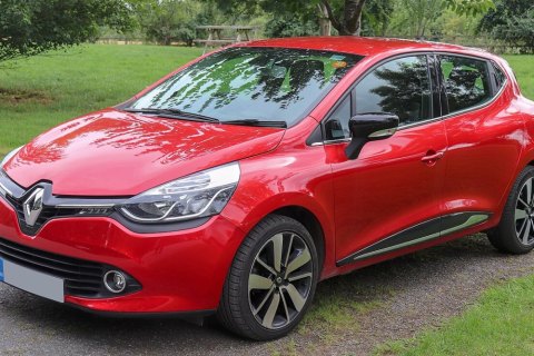 Renault Clio 4 Otomatik kiralama - Elazığ Renault Clio 4 Otomatik